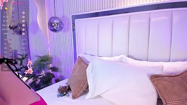 ViolettaColinss online show from February 2026 11:33:01 AM