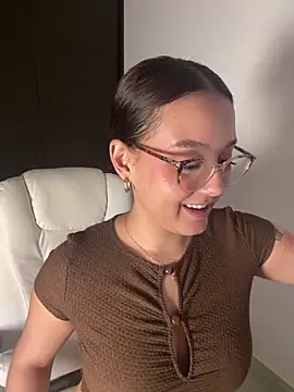 kittysophie  online show from February 2026 02:51:02 AM