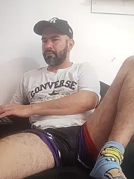 hairyandbigmann online show from February 2026 03:22:01 PM