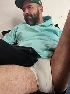 hairyandbigmann online show from April 2026 07:31:01 PM