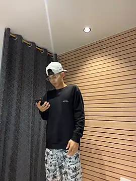 TheBatMansion online show from April 2026 04:19:01 AM