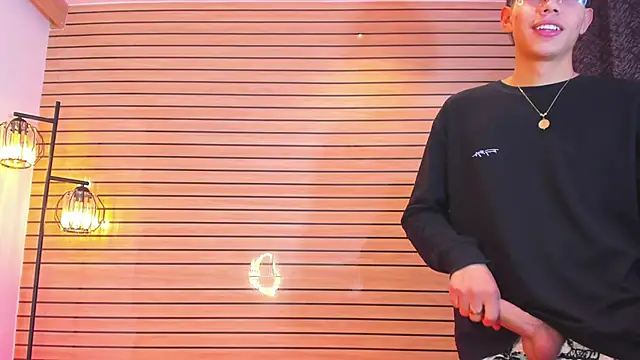 TheBatMansion online show from April 2026 04:52:01 AM