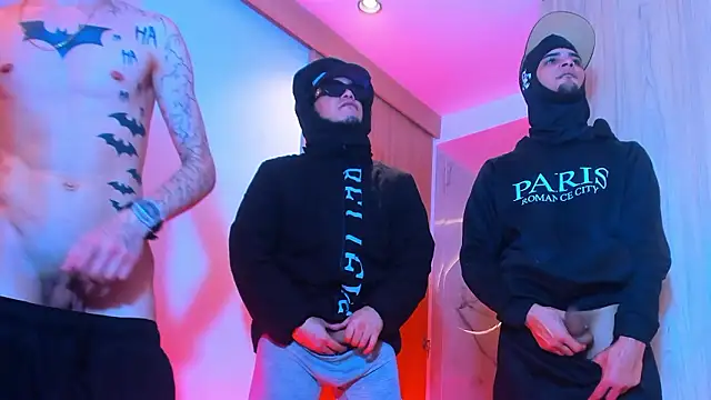 Snapshot of TheBatMansion chatting on February 2026 11:30:02 AM TheBatMansion online show from February 2026 11:30:02 AM