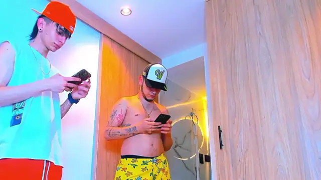 Snapshot of TheBatMansion chatting on February 2026 05:57:01 PM TheBatMansion online show from February 2026 05:57:01 PM