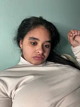 Aloyenita online show from March 2026 10:55:01 PM