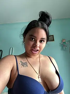 Aloyenita online show from May 2026 10:51:02 AM