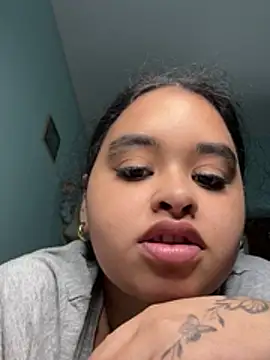 Aloyenita online show from May 2026 10:41:01 AM