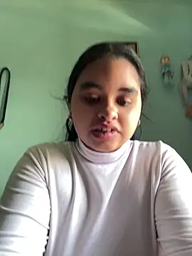 Aloyenita online show from March 2026 11:01:02 AM