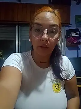 kuramaqueen online show from March 2026 03:19:02 AM