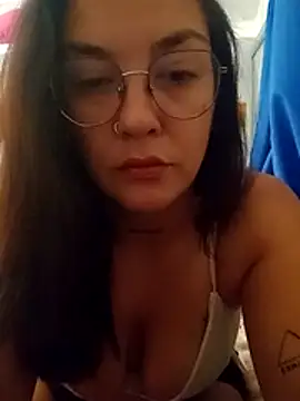 kuramaqueen online show from February 2026 11:44:02 PM