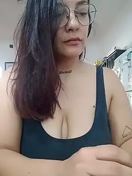 kuramaqueen online show from February 2026 06:51:01 PM