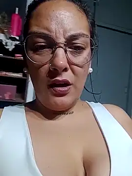 kuramaqueen online show from February 2026 06:26:01 AM