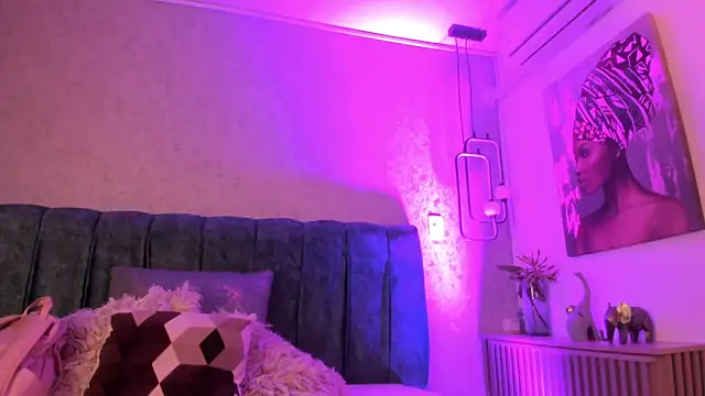 Aleera Walton online show from March 2026 07:23:02 PM