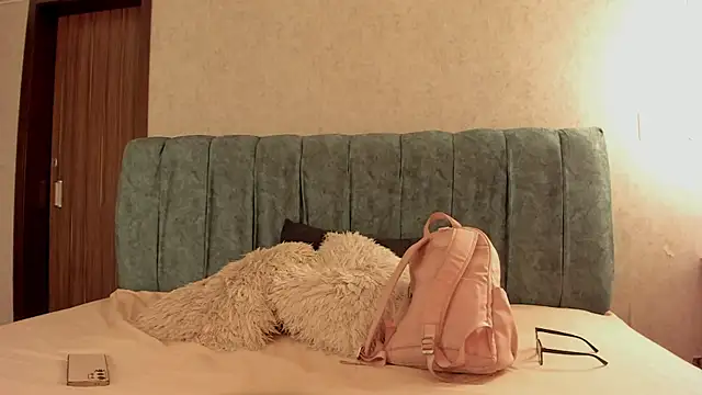 Aleera Walton online show from February 2026 07:58:02 PM