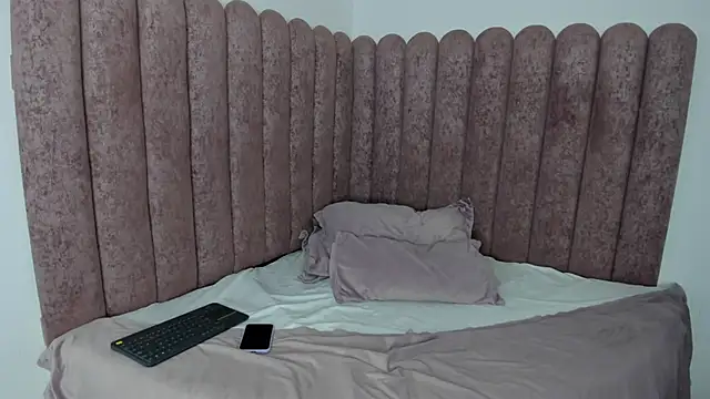 Zoe Banx online show from February 2026 11:03:02 PM