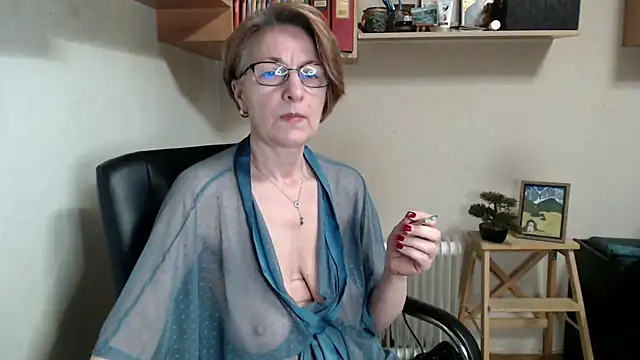 Snapshot of katemodel chatting on April 2026 06:43:02 AM katemodel online show from April 2026 06:43:02 AM