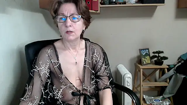 katemodel online show from March 2026 07:00:01 AM