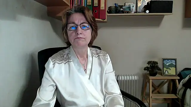 Snapshot of katemodel chatting on April 2026 06:42:02 AM katemodel online show from April 2026 06:42:02 AM