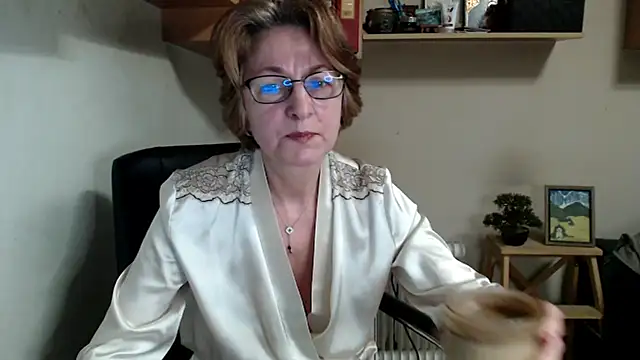 katemodel online show from April 2026 06:19:02 AM