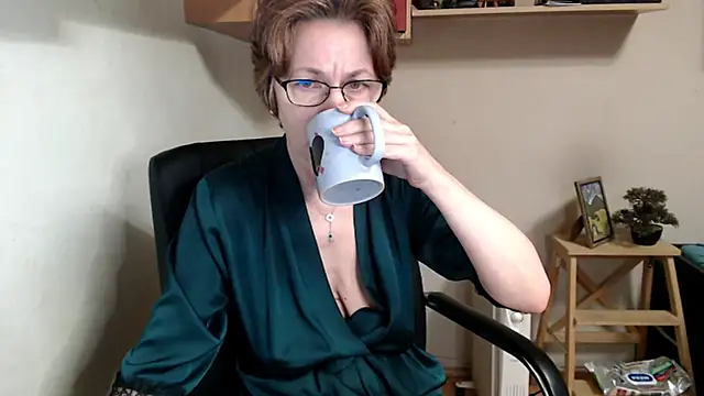 katemodel online show from February 2026 07:42:01 AM