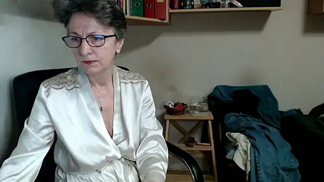 Snapshot of katemodel chatting on November 2025 06:56:02 AM katemodel online show from November 2025 06:56:02 AM