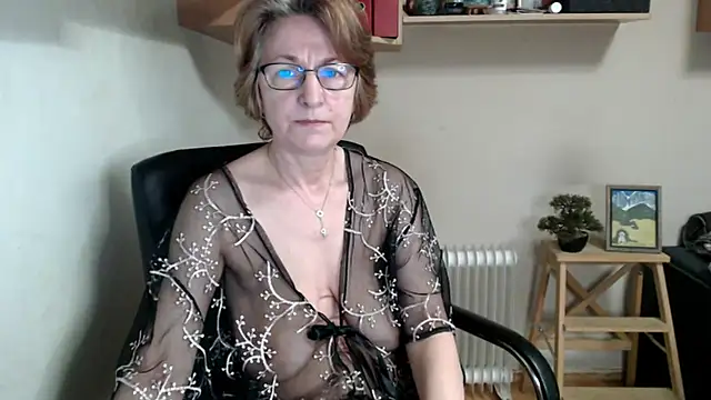 Snapshot of katemodel chatting on April 2026 07:22:01 AM katemodel online show from April 2026 07:22:01 AM