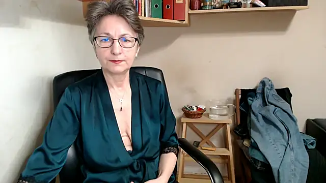 Snapshot of katemodel chatting on December 2025 09:55:01 AM katemodel online show from December 2025 09:55:01 AM