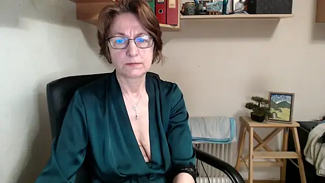 Snapshot of katemodel chatting on May 2026 07:12:01 AM katemodel online show from May 2026 07:12:01 AM
