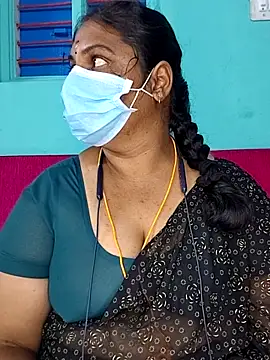 Snapshot of TamilSembaruthi143 chatting on February 2026 10:49:01 PM TamilSembaruthi143 online show from February 2026 10:49:01 PM