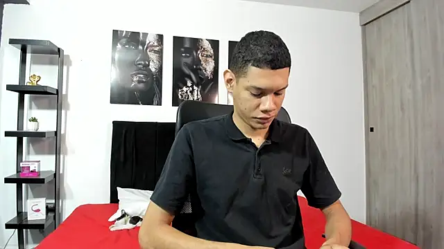 milo cruz  online show from February 2026 03:30:02 PM