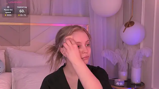 MollyHilton online show from March 2026 06:36:01 PM