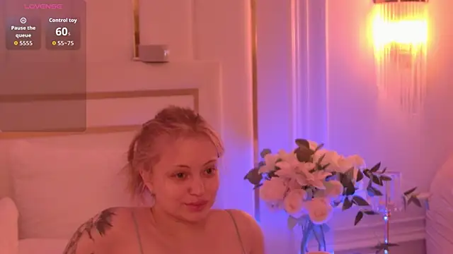 MollyHilton online show from March 2026 05:53:01 PM