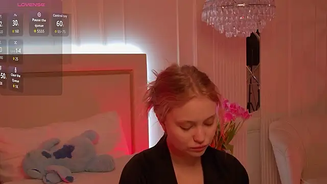 MollyHilton online show from March 2026 06:12:02 PM