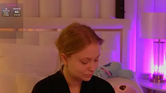 MollyHilton online show from February 2026 05:57:02 PM