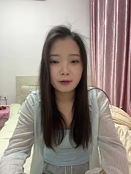 BIGBABYYEYE online show from April 2026 01:57:02 PM