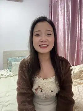BIGBABYYEYE online show from April 2026 01:35:01 PM