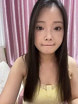 Snapshot of BIGBABYYEYE chatting on June 2026 12:48:01 PM BIGBABYYEYE online show from June 2026 12:48:01 PM