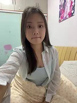 BIGBABYYEYE online show from February 2026 01:55:01 PM