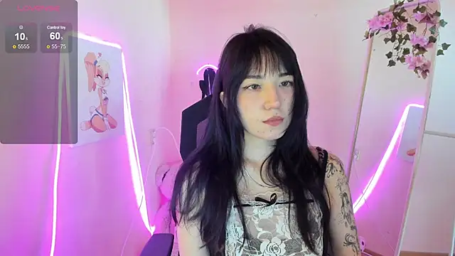 AliceeinWonderlanddd online show from July 2026 01:45:02 AM