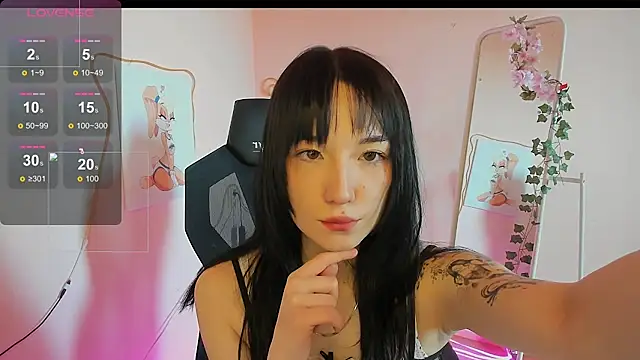 AliceeinWonderlanddd online show from April 2026 01:45:01 AM