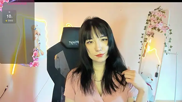 AliceeinWonderlanddd online show from April 2026 03:36:02 AM