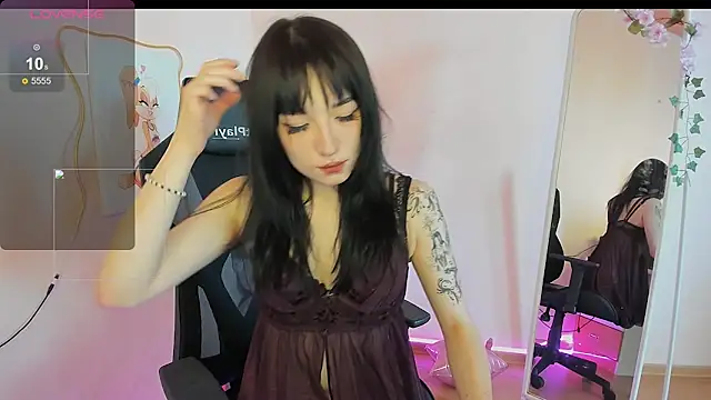 AliceeinWonderlanddd online show from April 2026 02:03:02 AM