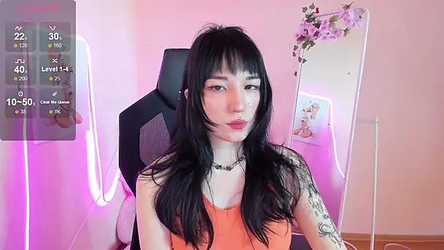 AliceeinWonderlanddd online show from June 2026 02:33:02 AM