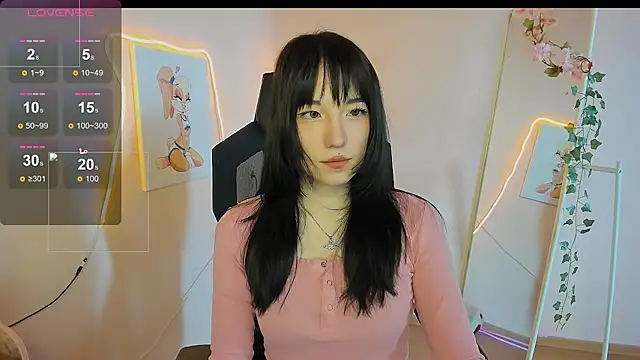AliceeinWonderlanddd online show from May 2026 01:42:02 AM