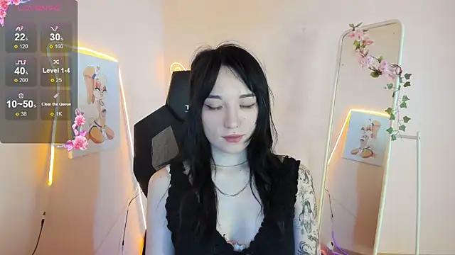 AliceeinWonderlanddd online show from May 2026 01:26:08 AM