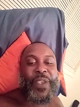 Snapshot of Droski21 chatting on May 2026 08:51:01 AM Droski21 online show from May 2026 08:51:01 AM