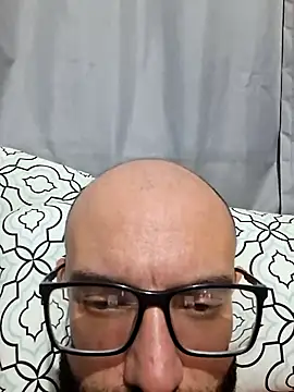 Robsonitj90 online show from April 2026 05:53:01 PM