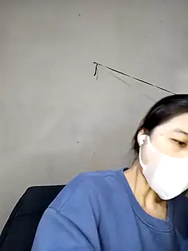 Daisy-lusia2026 online show from April 2026 02:21:02 PM