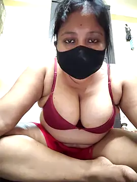 Curvy Trisha online show from April 2026 08:02:01 PM