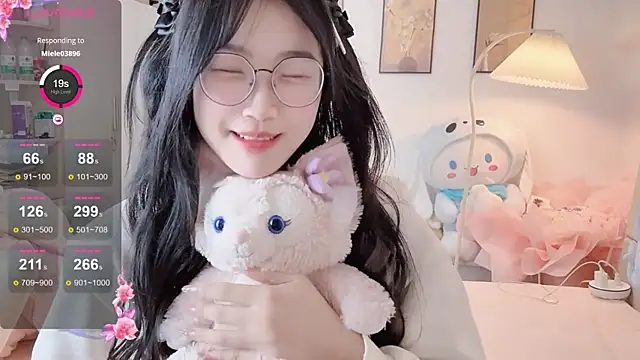 Luminous4173 online show from February 2026 07:19:02 AM